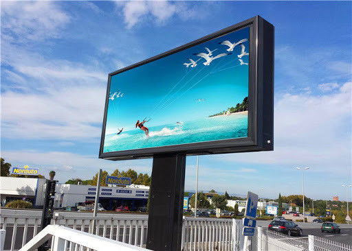 GCL P4mm P5.57mm P6.67 Curved Outdoor Waterproof LED Video Display Billboard Panel Size 960*960 mm