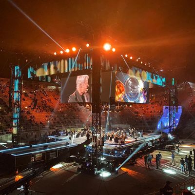 P10.4 Outdoor Rental Transparent LED Display P3.9-7.8 Full Color  LED Stage Screen