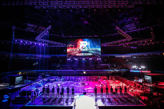 500x500mm Outdoor Rental LED Wall Display P3.91 Seamless Splicing LED Video Screen Stage Background LED Pane