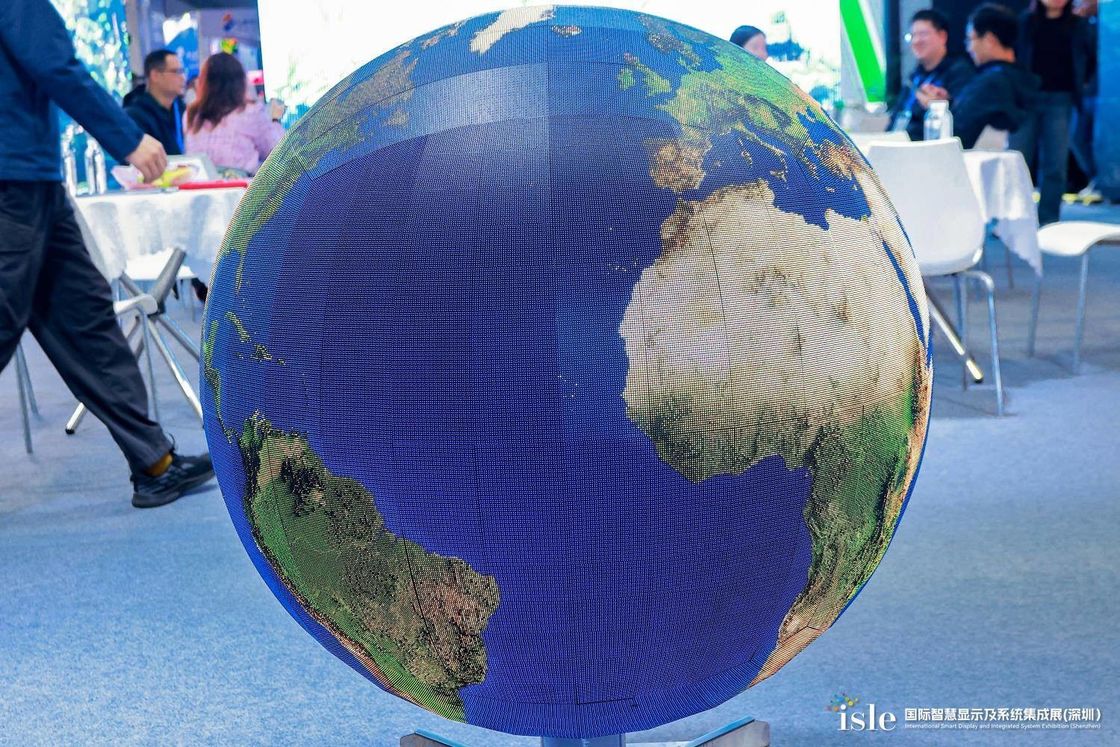 P2.0mm LED Spherical Screen Series 360 Degree Full View Display Sizes Can Be Customized