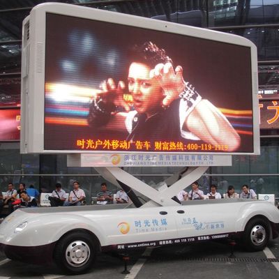 Customizable Digital Mobile Truck Waterproof LED Advertising Van For Pharmacy